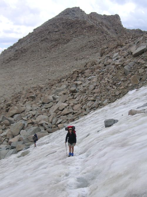 Schmed and Kirsten climb snow to Lamarck Col