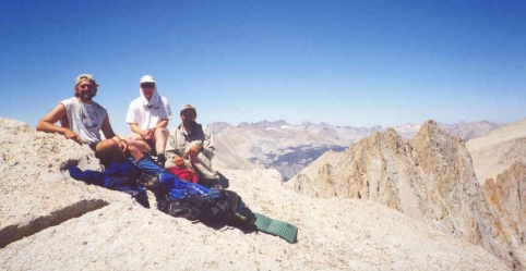 Schmed, Ken and Foo'ball atop Mt. Mallory