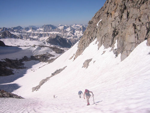 Foo'ball, Jim and Maria-Louisa climbing the Polemonium glacier