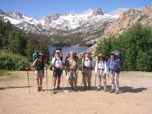 Leslie, Schmed, Dan, Foo'ball, Maria-Louisa and Jim at South Lake trailhead